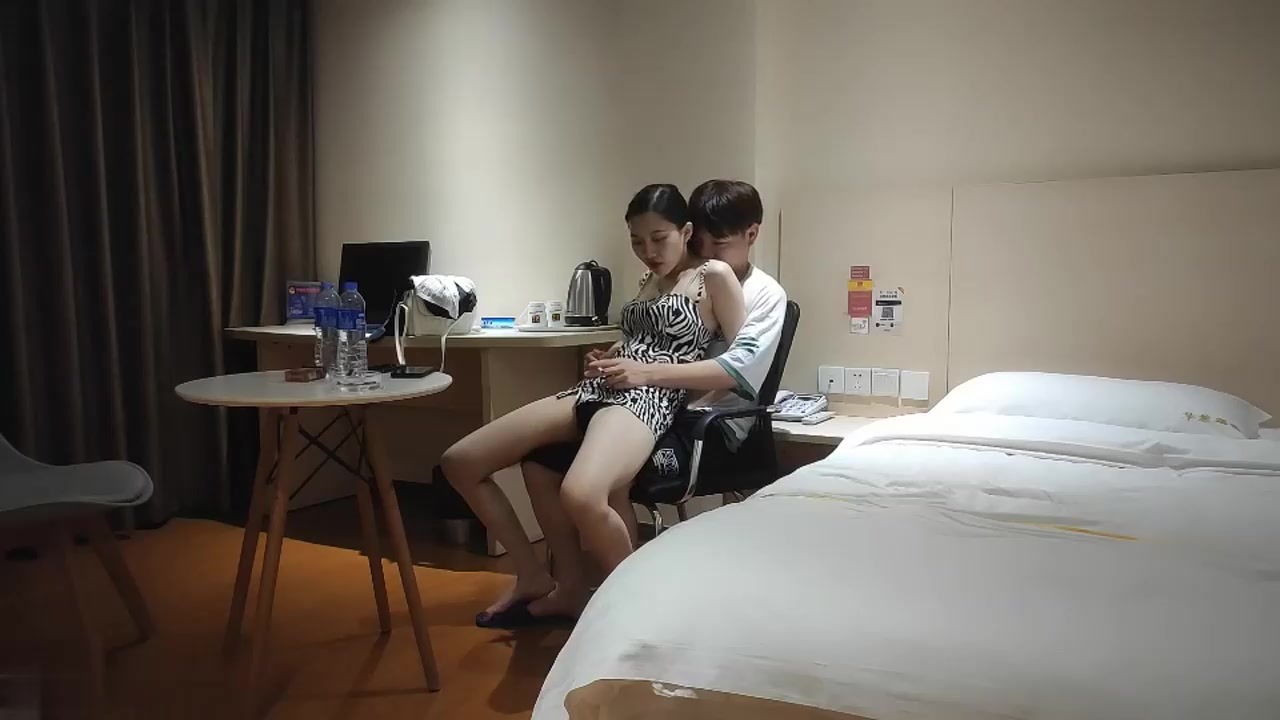 成人教育热门资源：高分品质欧美色情免VIP无卡顿看